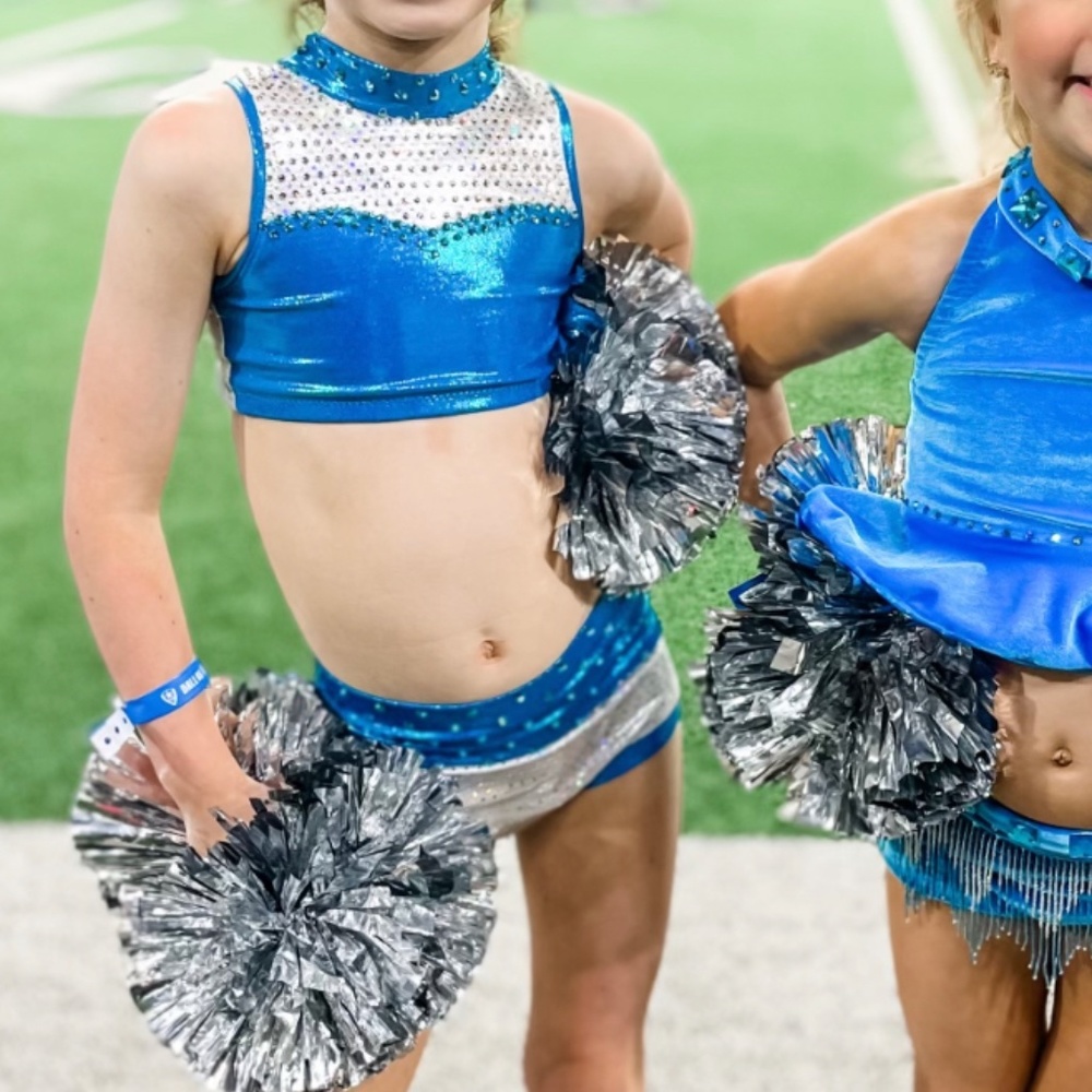 Custom Dance Set - Picture 1 of 6